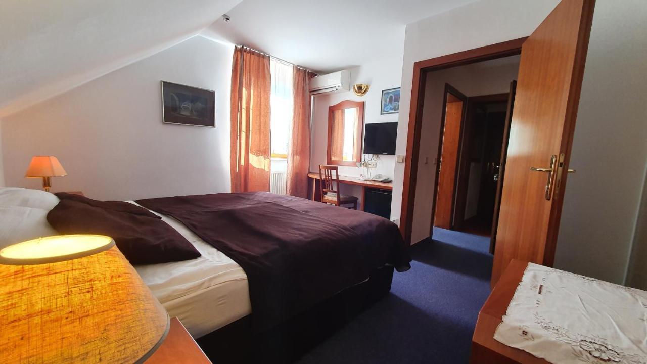 Hotel Sporn Radomlje Luaran gambar