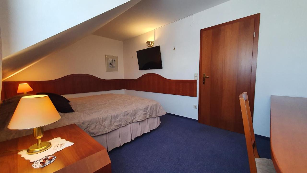 Hotel Sporn Radomlje Luaran gambar